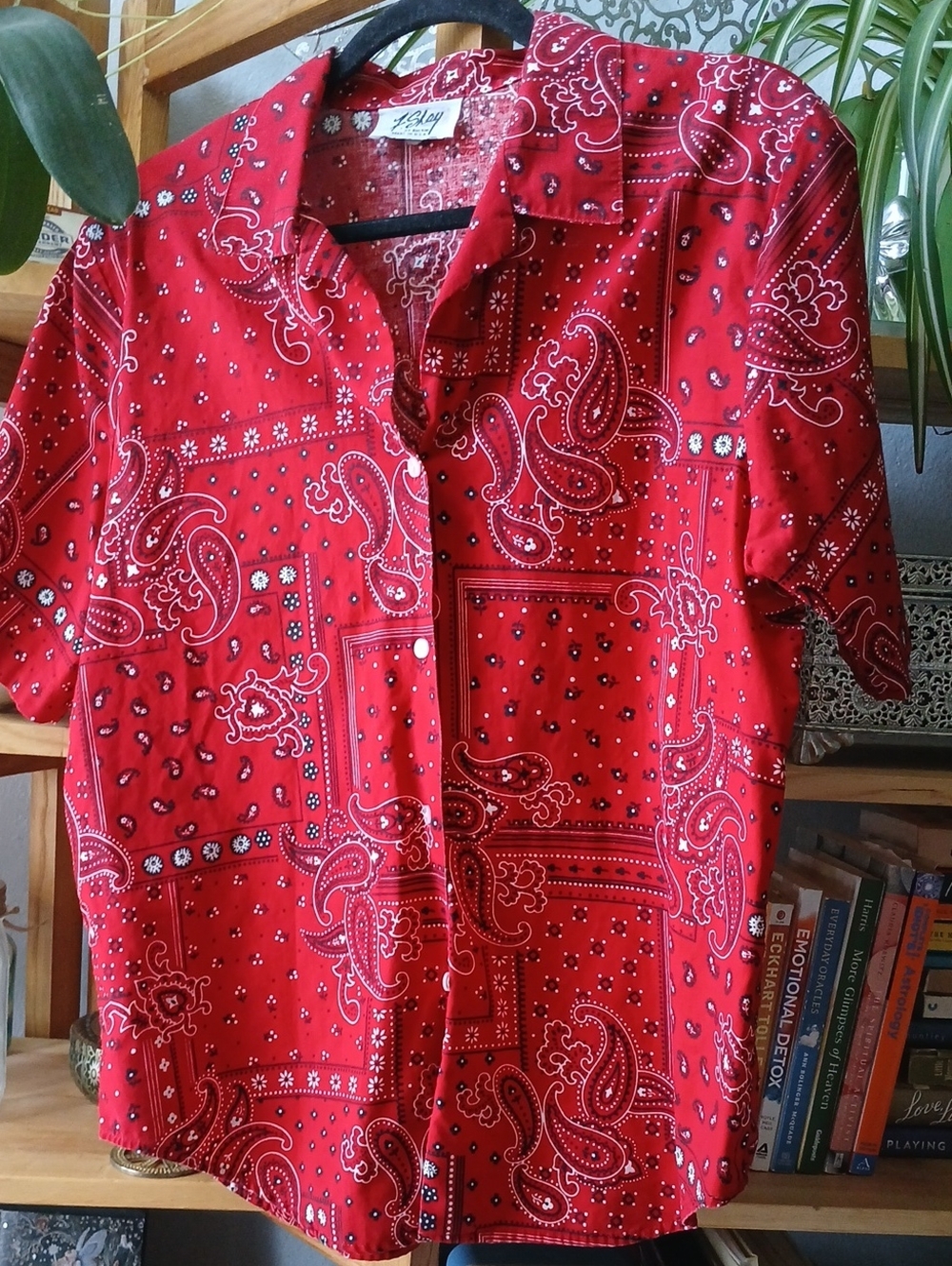 VINTAGE - LG - Women's Red Paisley Bandana Button-Up Shirt -  100%Cotton